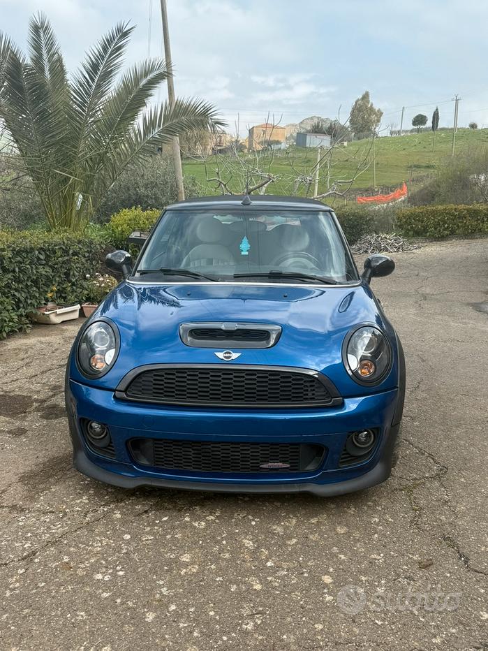MINI Mini Cabrio (R57)