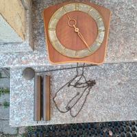 orologio a pendolo da muro