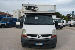 Renault Master con tenda mercato