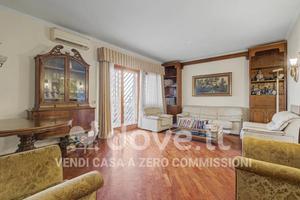 Appartamento Via Mar della Cina, 248, 00144, Roma