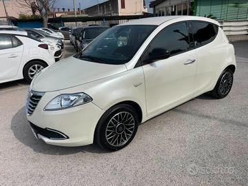 Lancia Ypsilon 1.3 MJT 16V 95 CV 5 porte S&S Plati