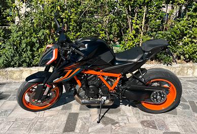 Ktm 1290 Super duke r 2022