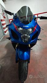 Suzuki GSXR 750 K4