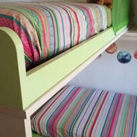 cameretta bambini con due letti 