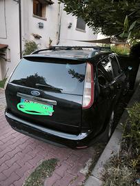 Ford Focus station wagon