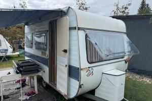 roulotte adria 390