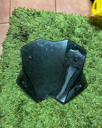 Parabrezza fumé tmax 530