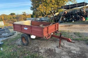 Rimorchio agricolo omologato ,con targa e libretto