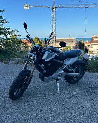 Super Soco TC Max - 2021