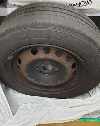 Cerchi Ferro raggio 14 e gomme 175/65r14 ypsilon