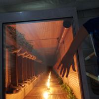 tavolino moderno con interno pozzo infinito