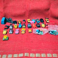 lotto formato da n.29 macchinine in plastica,usato