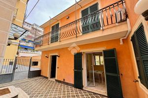 CASA SEMINDIPENDENTE A ALASSIO