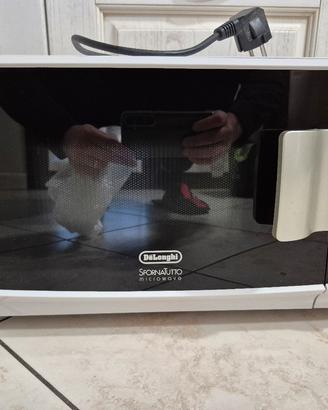 Microonde De'Longhi MW20G