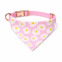 Bandana per cani floreale fatta a mano