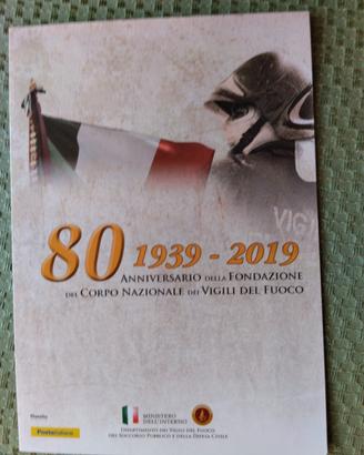 Folder filatelico 80 anni Vigili del fuoco 