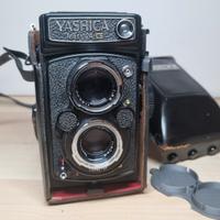 Yashica Mat 124G 