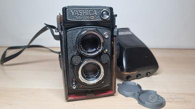 Yashica Mat 124G 