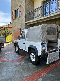 Land Rover Defender 90 pick up
