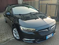 OPEL INSIGNIA 2019 EURO6D 1.6DIESEL AUTOMATICA GAR
