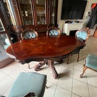 Tavolo e cristalliera