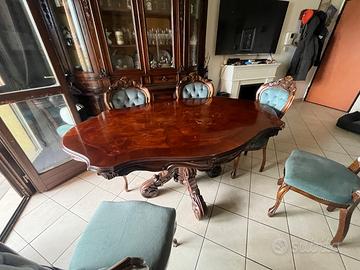 Tavolo e cristalliera