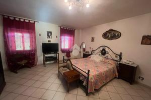 CASA SEMINDIPENDENTE A PAVONE CANAVESE