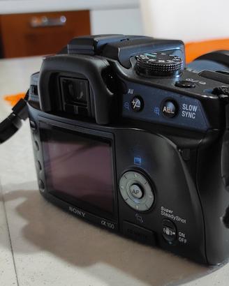  Sony alpha 100.con obiettivo 18-70