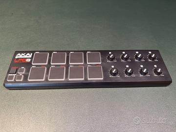 Akai LPD8 controller MIDI USB con scatola e cavo