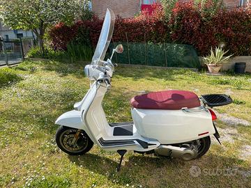 Lambretta V200