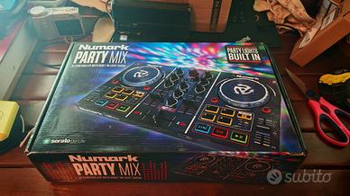 Numark Party Mix Controller DJ nero con luci 