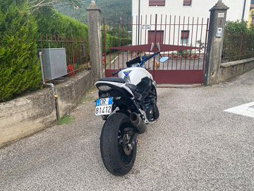 Suzuki GSR 750 MOLTI ACCESSORI