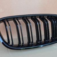 Calandra BMW F30 F31 look M3 dal 2012 nera lucida