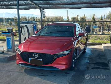 MAZDA Mazda3 2.0L e-Skyactiv-G M Hybrid Executive
