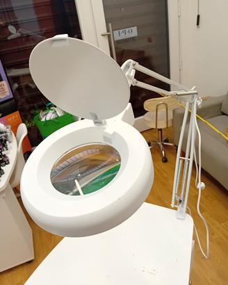 lampada da laboratorio