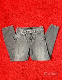 Jeans slim grigi