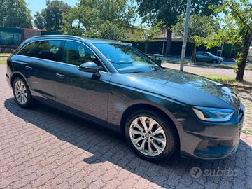 Audi A4 Avant 30 TDI/136 CV S tronic Business Adva