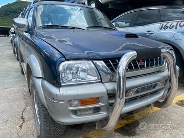 Ricambi usati per Mitsubishi L200 2.5 TD del 2000