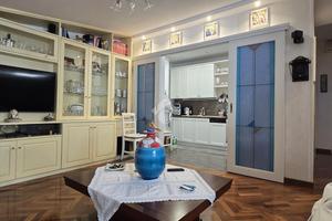 4 LOCALI A VIETRI SUL MARE