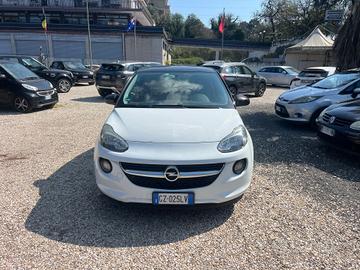 Opel Adam 1.2 70 CV Slam