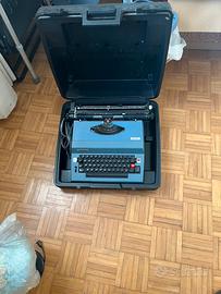 Macchina da scrivere antica anni 60-70