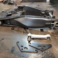 Yamaha MT09 2023 - Forcellone posteriore