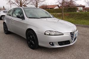 alfa Romeo 147 3pT.S. 1.6 16v 88kw 120cv anno 2006