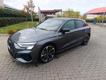 A3 SPB 2.0 TDI S-LINE 4X4 200 CV 5 PORTE