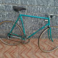 Due bici d'epoca anni Ottanta
