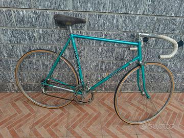 Due bici d'epoca anni Ottanta