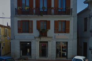 Locale per attività commerciale