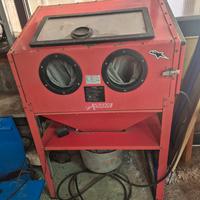 sabbiatrice con banco