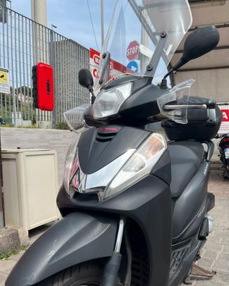 Honda SH 300 i ABS Sport