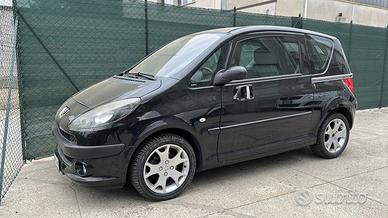 Peugeot 1007